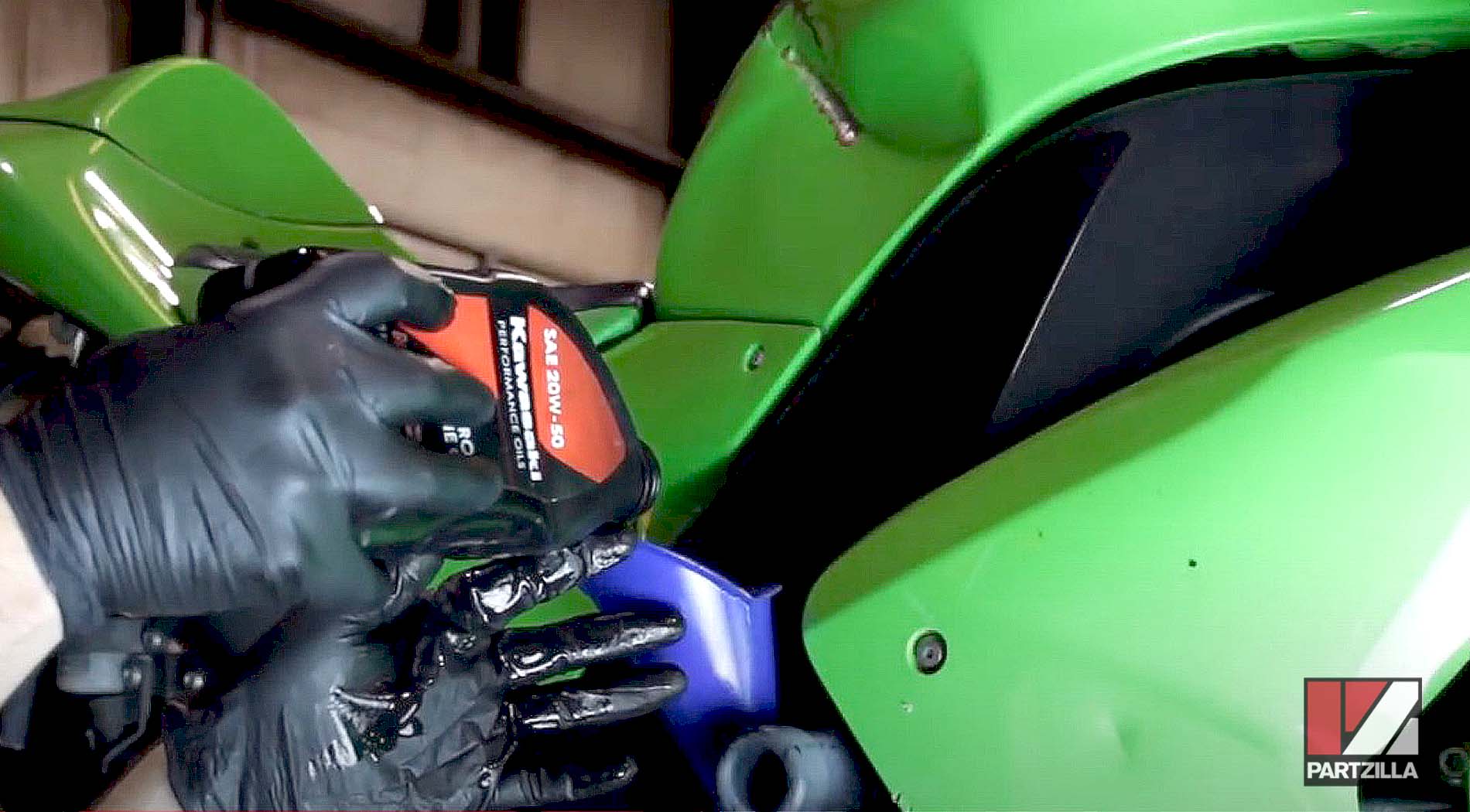 Kawasaki Ninja ZX10R oil change