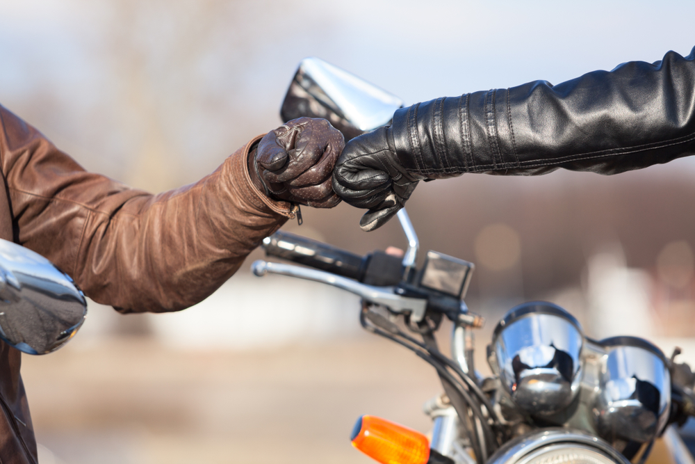 Motorcycle leather riding gloves