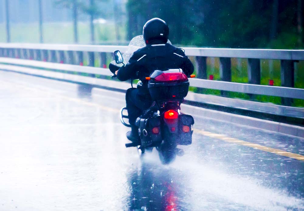 Motorcycle riding safety tips rain