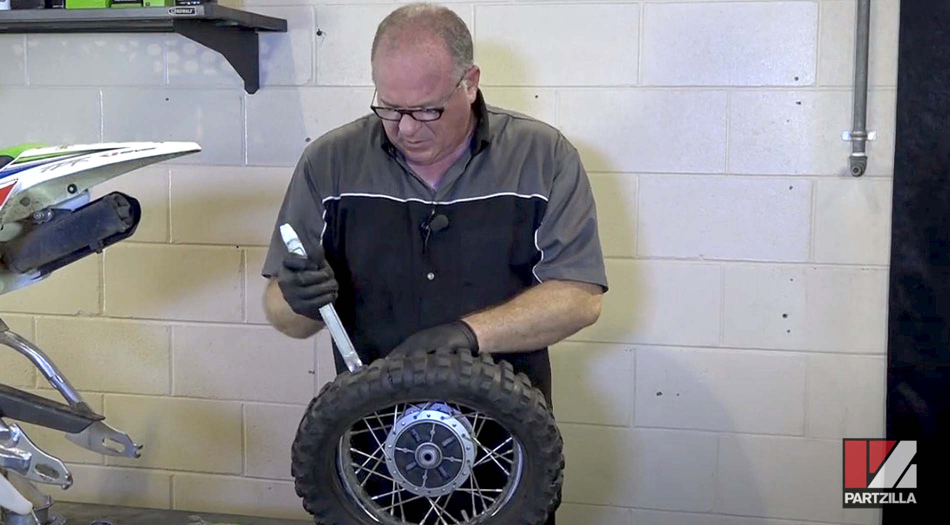 How to balance a motorcycle wheel removal