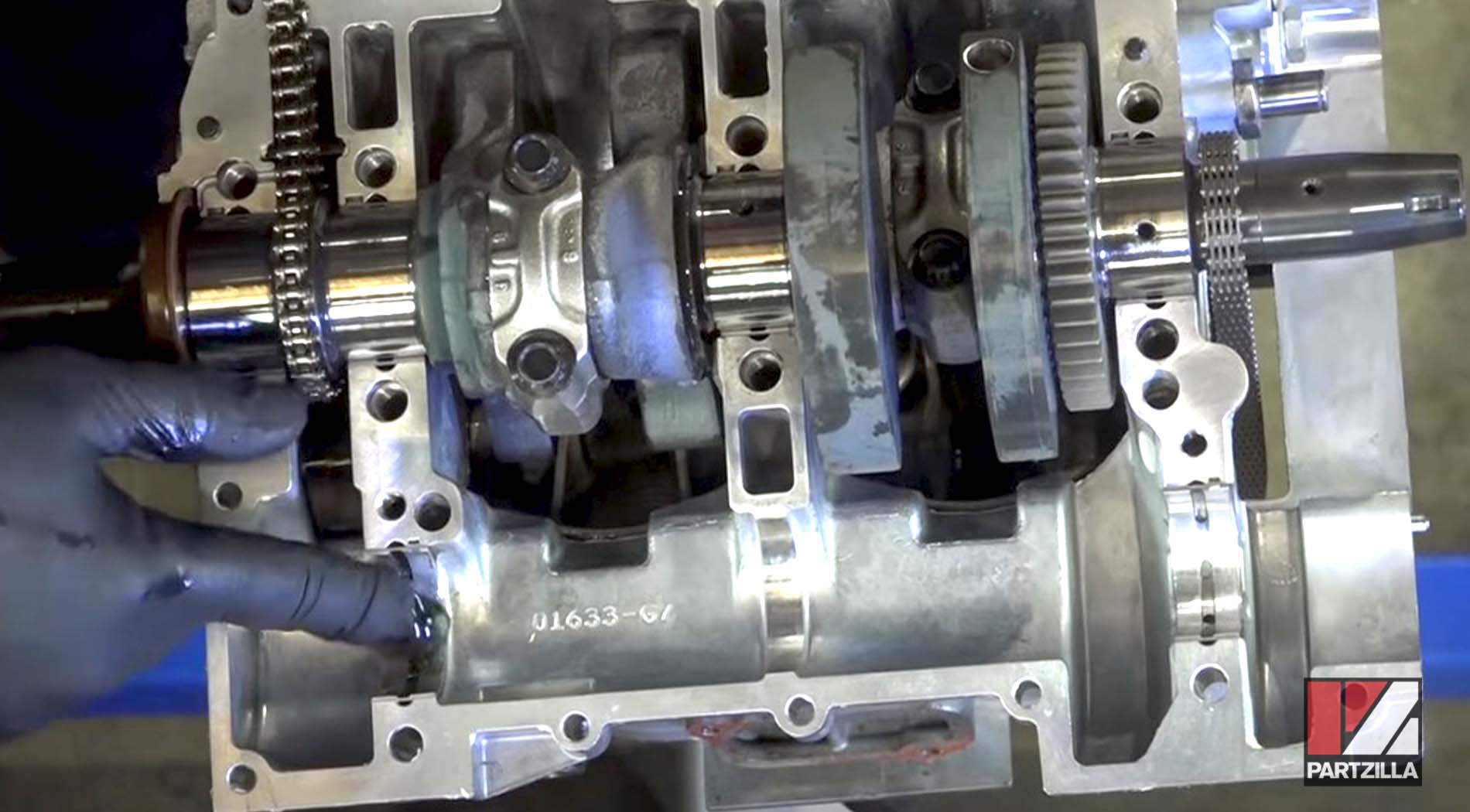 Polaris RZR 900XP bottom end rebuild crankcase bearings install