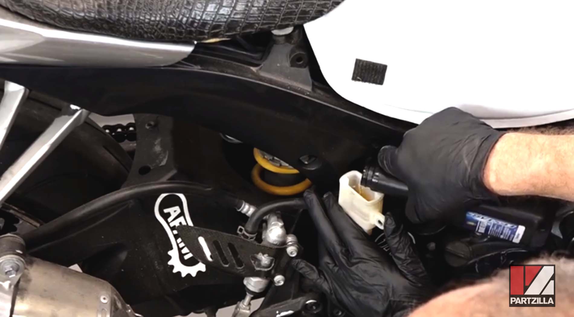 Suzuki motorcycle rear brake fluid refill