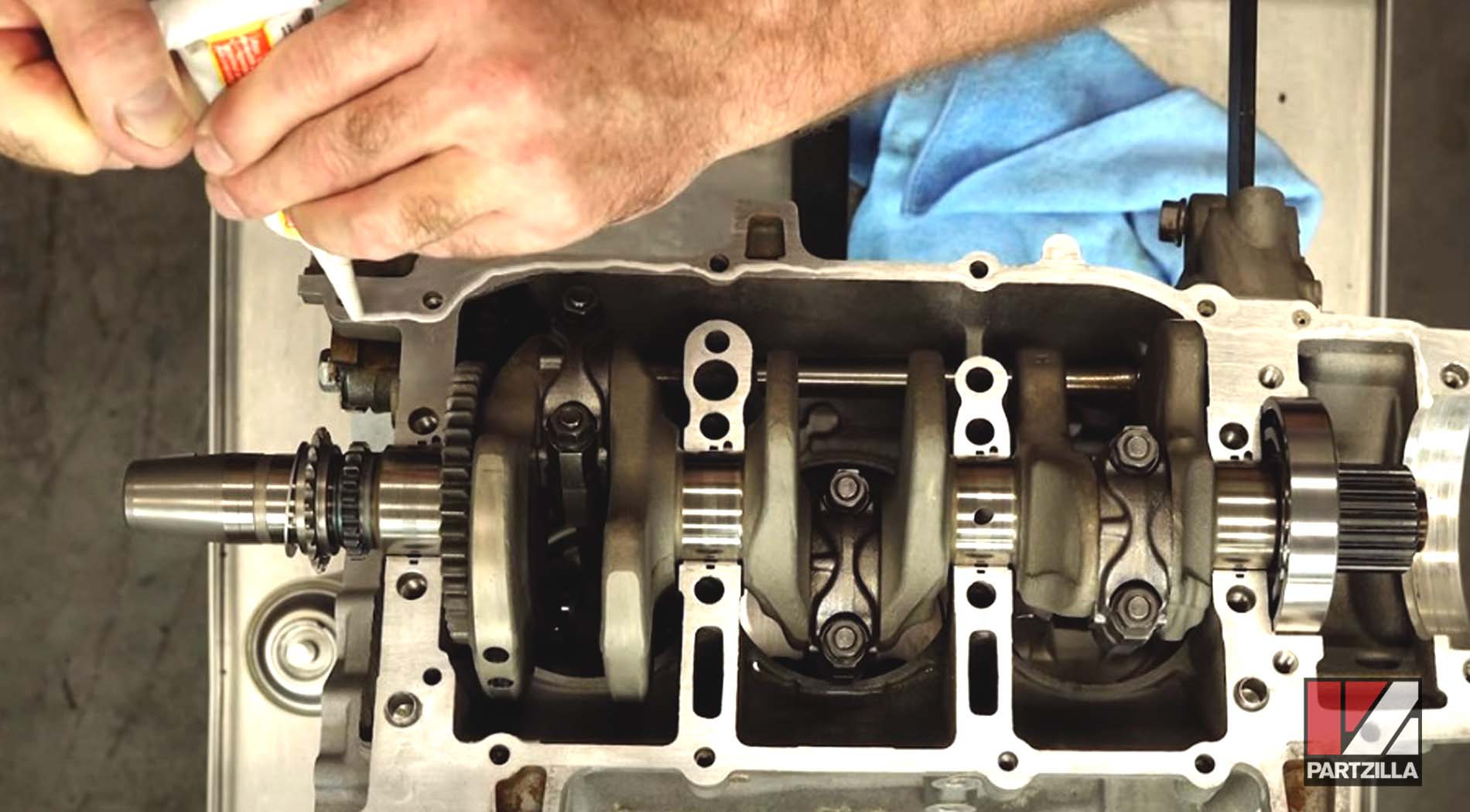 Yamaha YXZ1000R bottom end rebuild crankcase prep