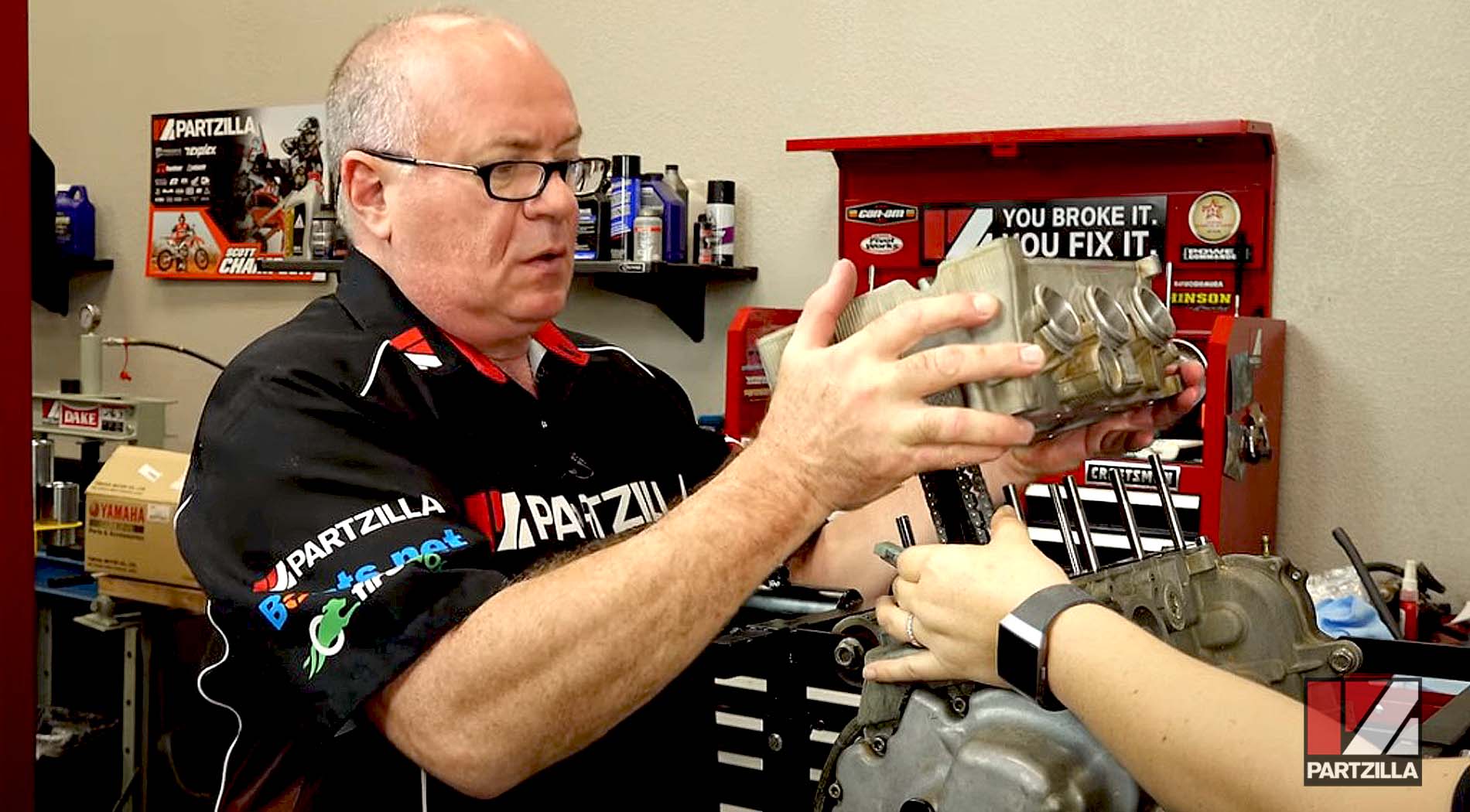 2016 Yamaha YXZ1000 SxS engine rebuild cylinder head installation