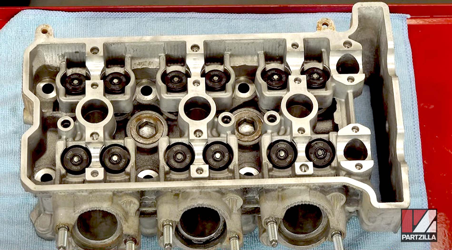 Yamaha YXZ1000R side-by-side engine rebuild valve installation