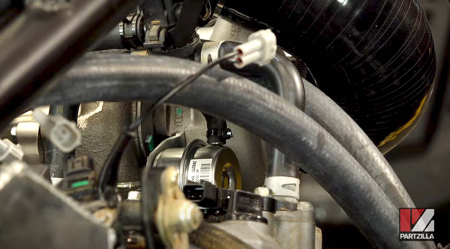 2016 Yamaha YXZ1000R GYTR turbo kit installation fuel injectors