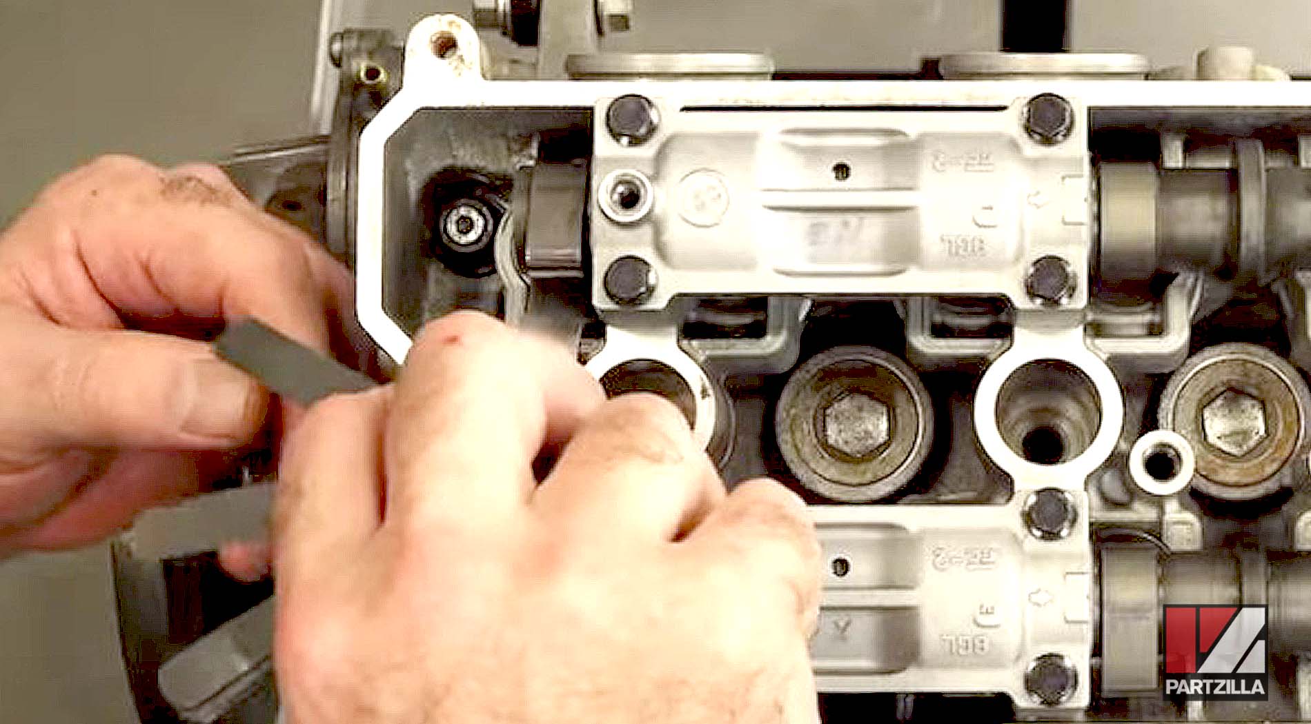 Yamaha YXZ1000R side-by-side valve adjustment