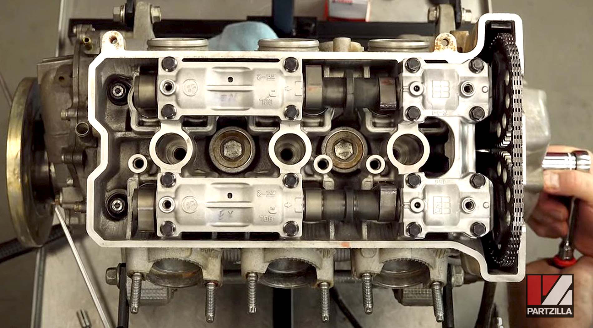 How to adjust Yamaha YXZ1000R SxS valve clearance