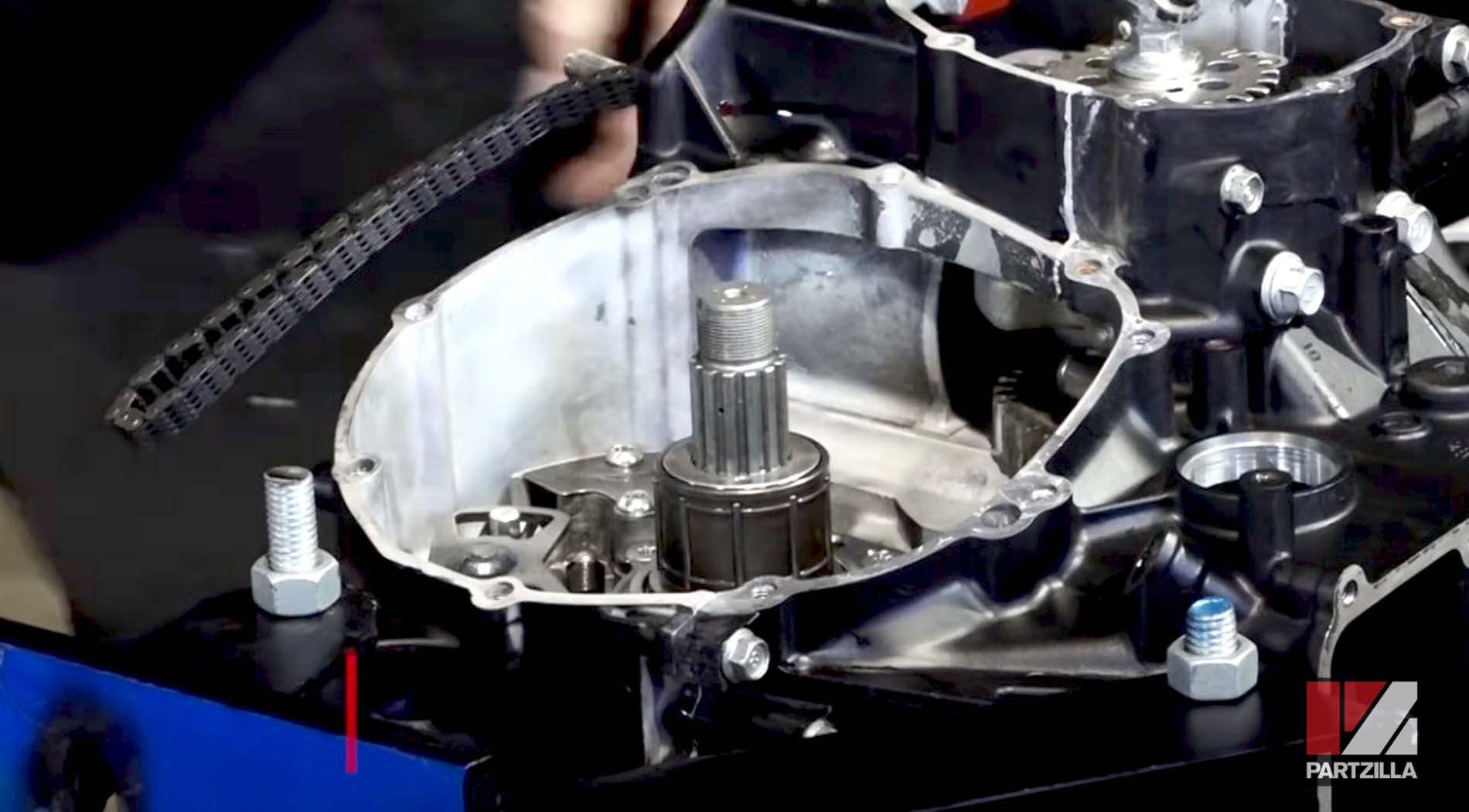 Yamaha YZFR6 motorcycle engine rebuild 