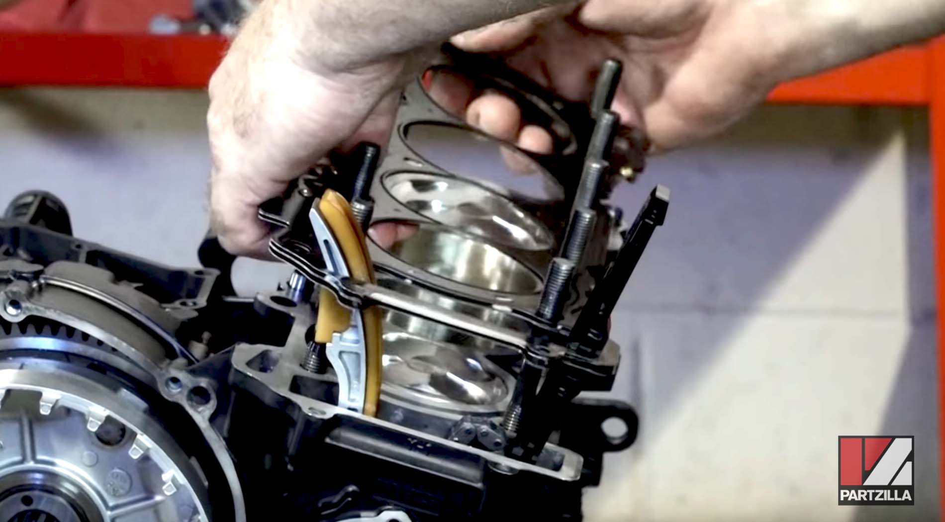 Yamaha R6 engine cylinder head 