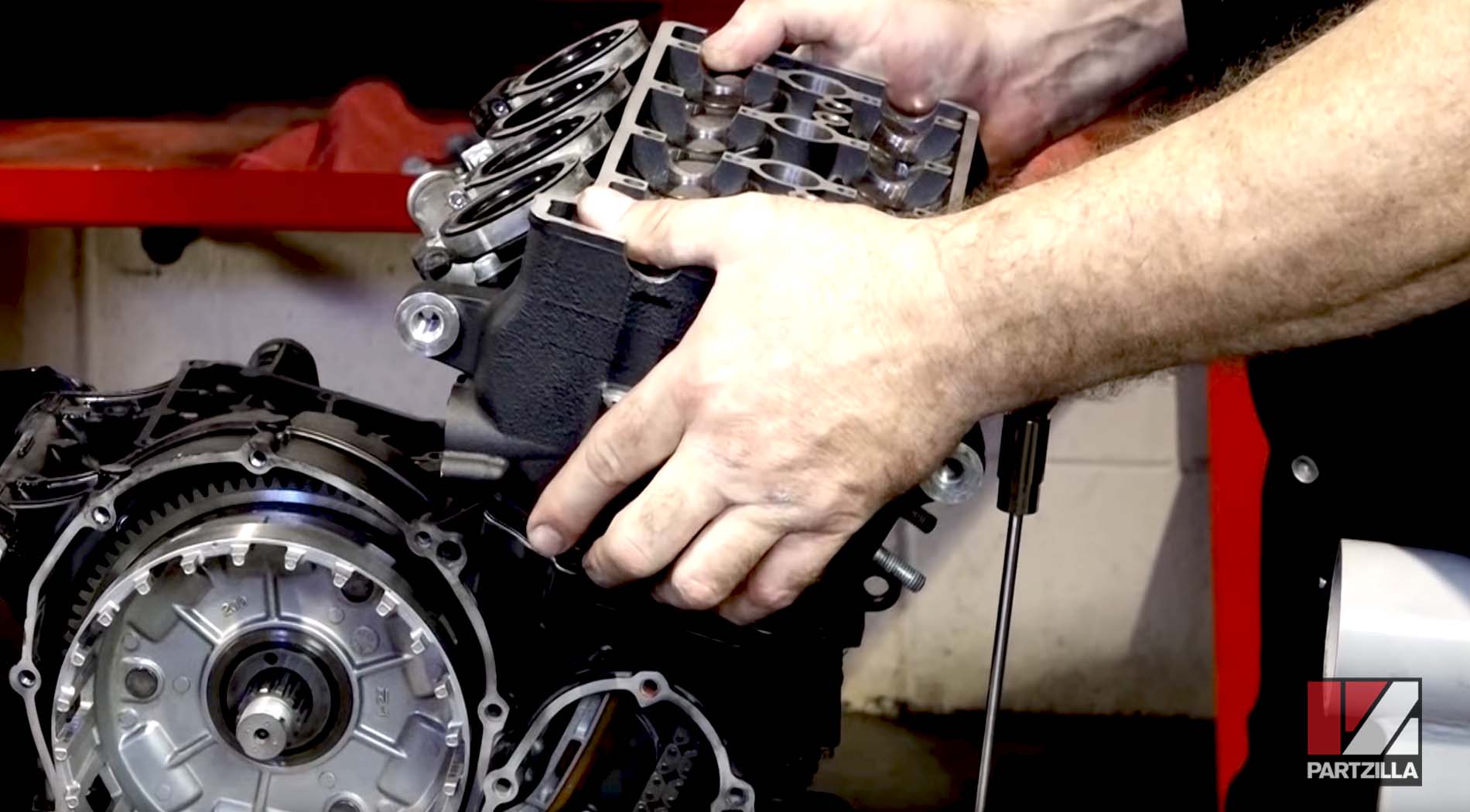 Yamaha R6 cylinder head crankcase install