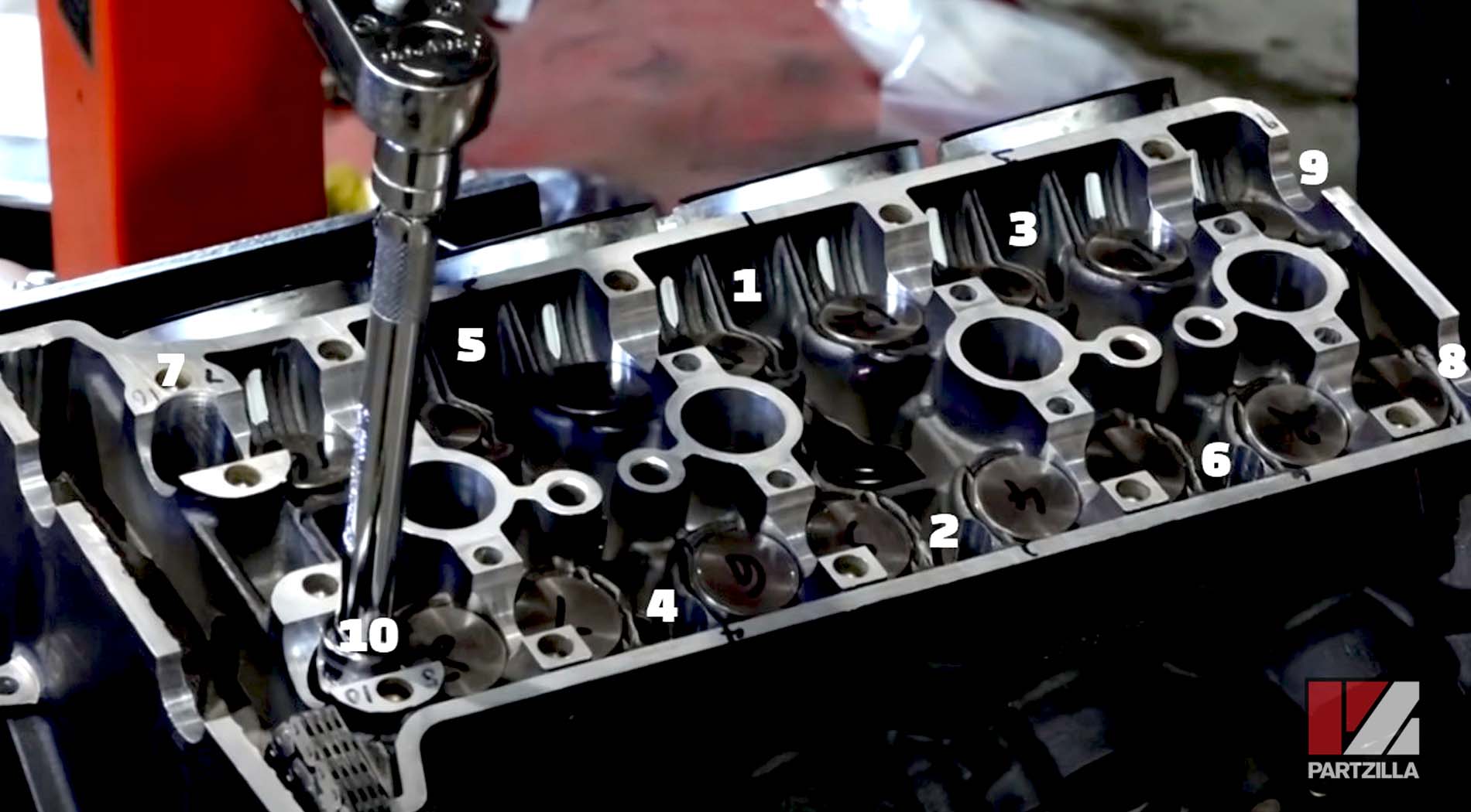 Yamaha R6 cylinder head installation bolts