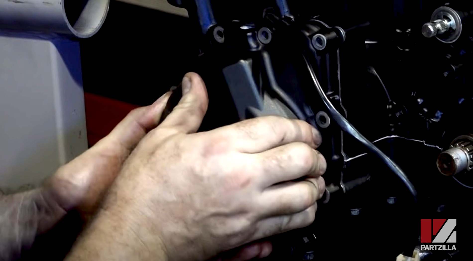 Yamaha R6 engine rebuild stator cover
