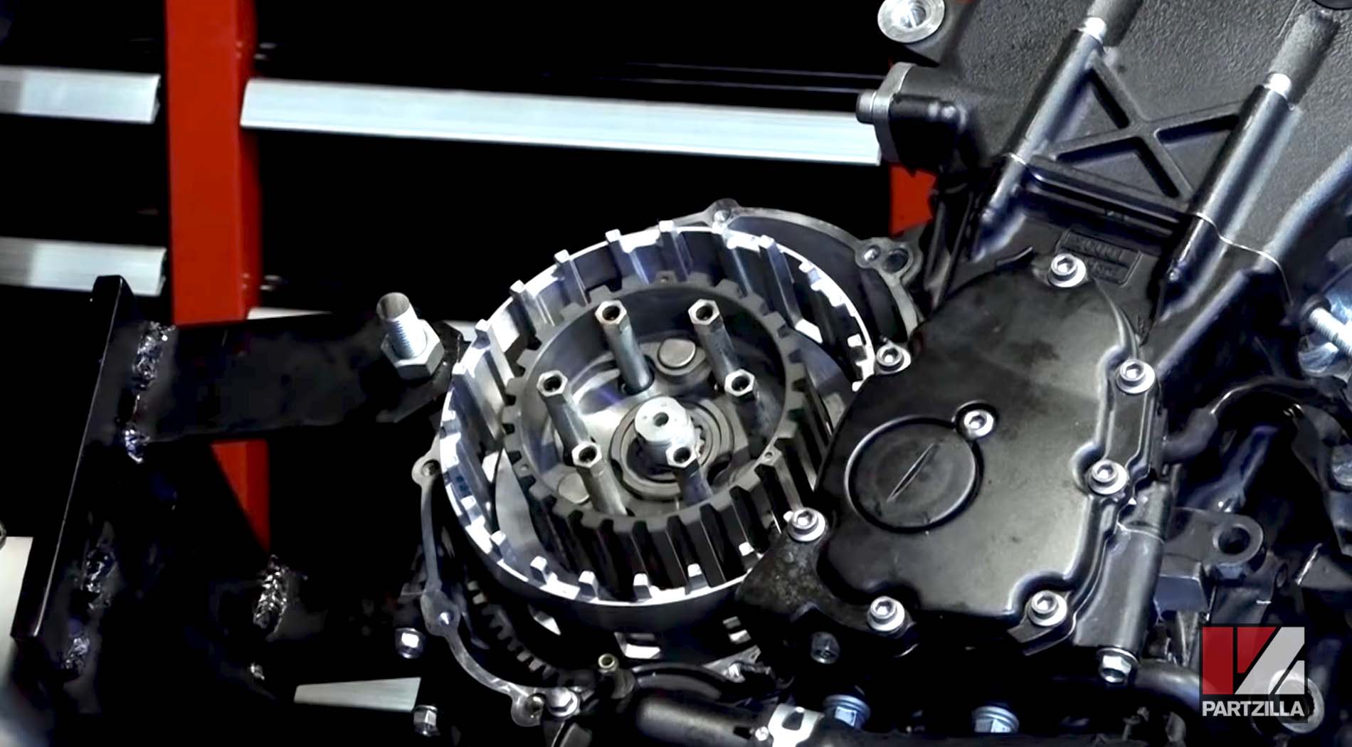 Yamaha R6 engine rebuild clutch basket 