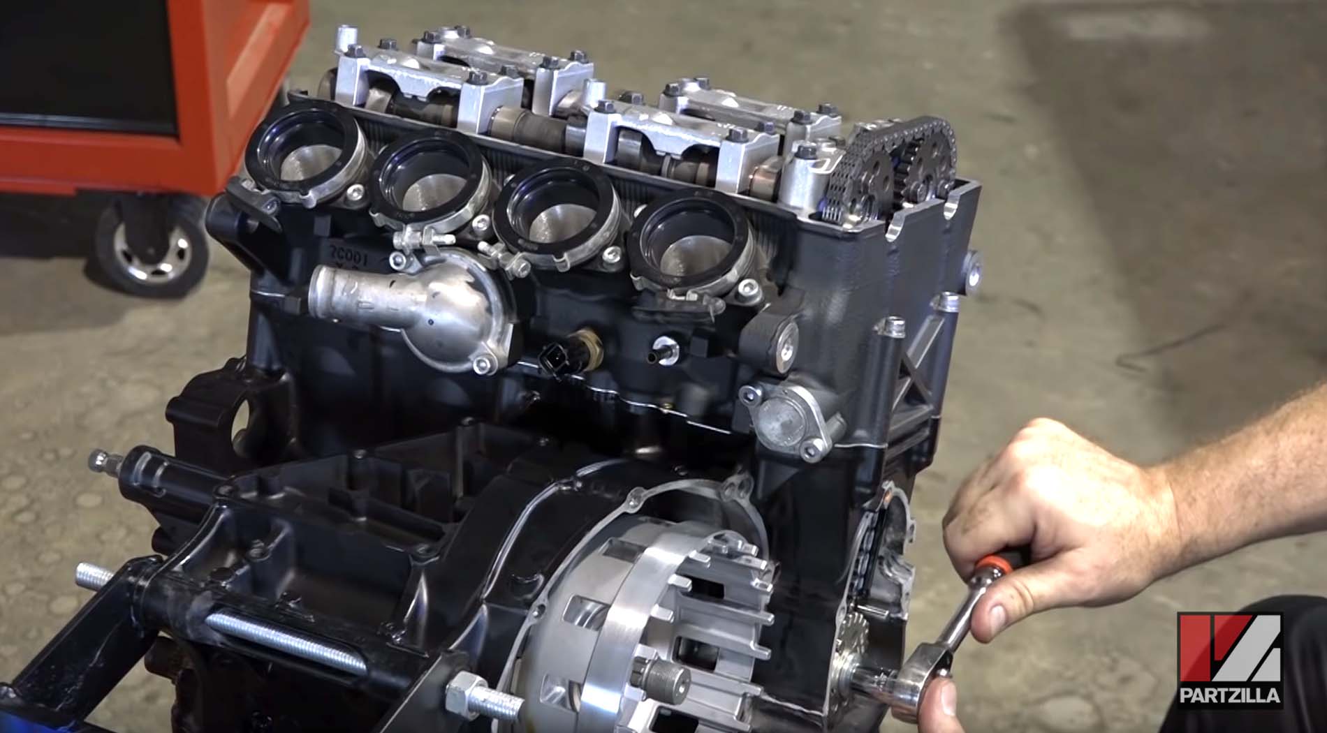 Yamaha R6 engine rebuild cam timing adjustment