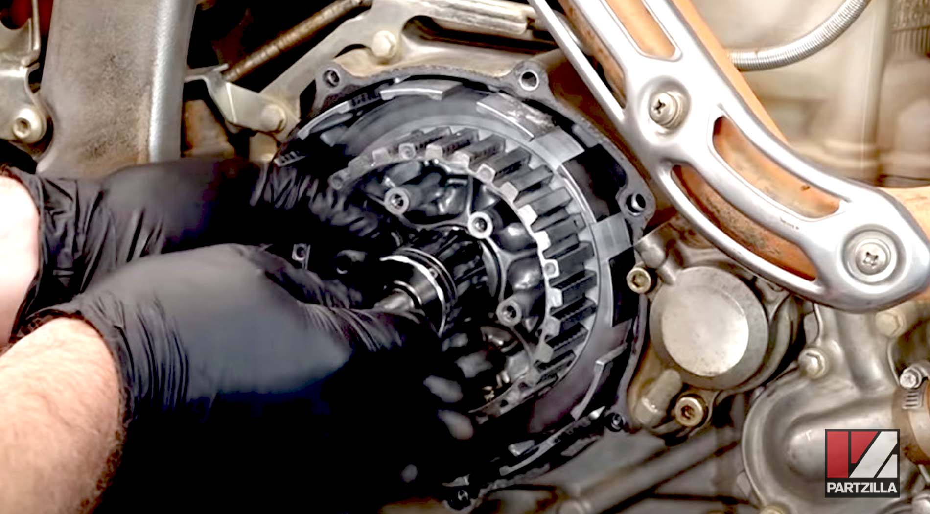 Yamaha YFZ450 ATV clutch rebuild boss removal