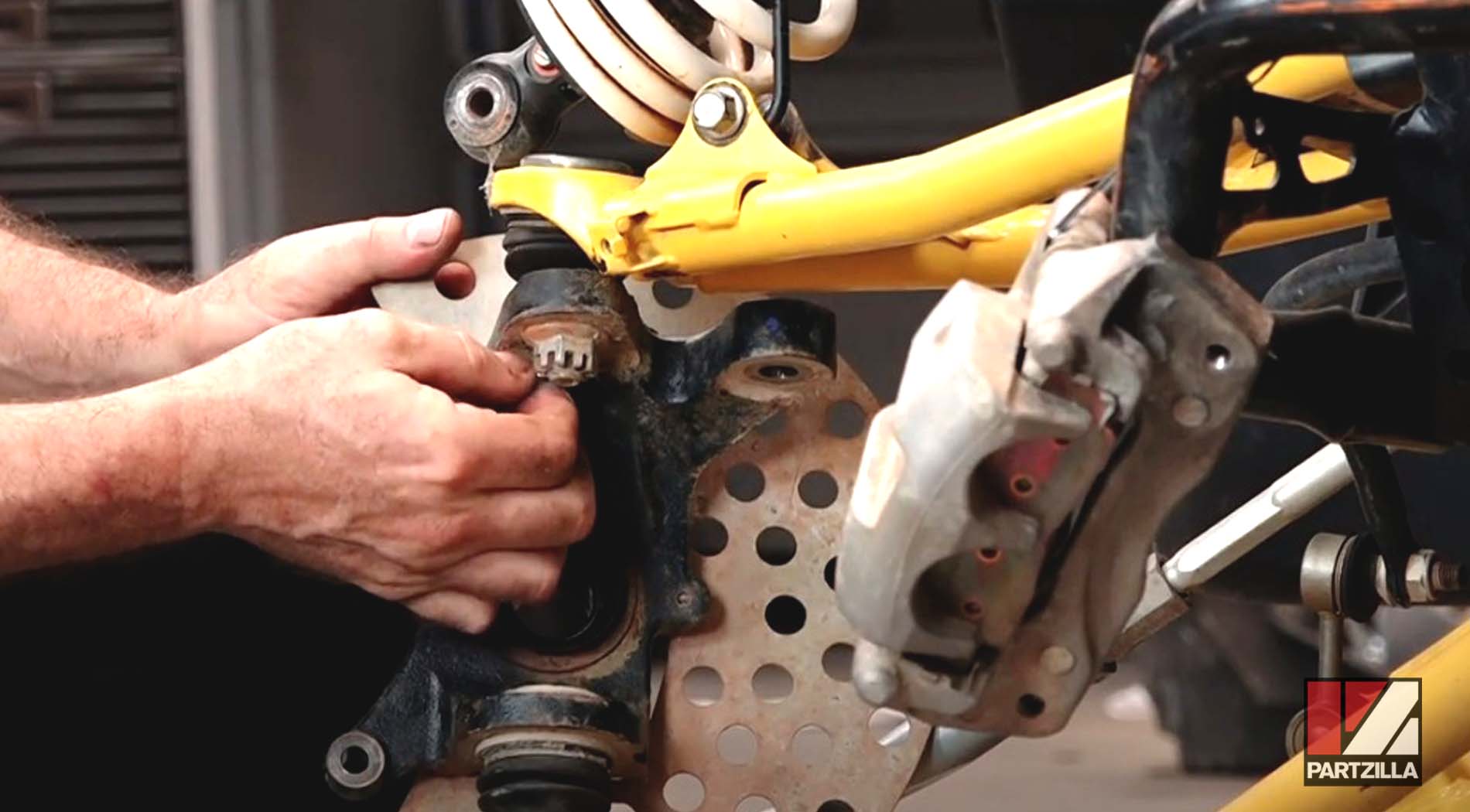 Yamaha YXZ1000R wheel bearings replacement disassembly